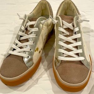 Brand New Dolce Vita Zina Sneaker